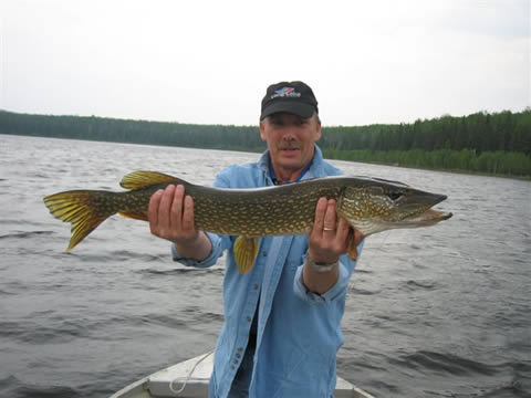 Ted Carpenter and 25.6 lb Northern Pike