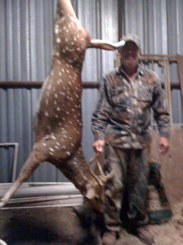 Capt. Wayne Vinton (Texas Outdoor Radio Host) with axis buck